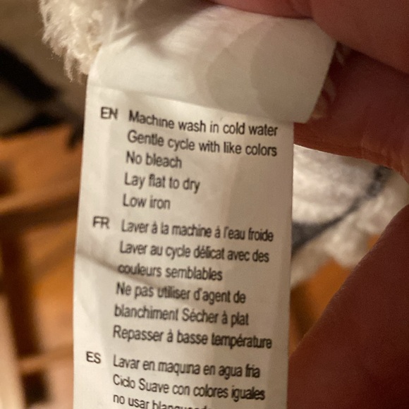 Ladies size small shacket with hood. - Picture 10 of 13